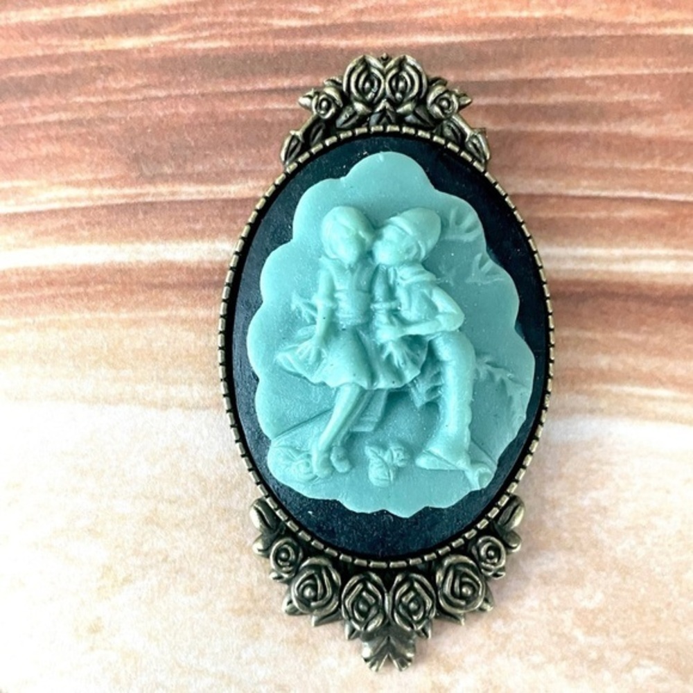 Victorian Style Black and Blue Cameo Brooch, NWT, Handmade